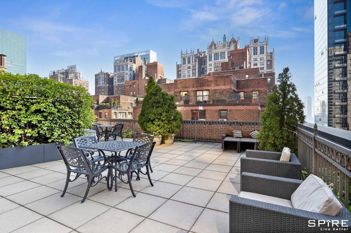 Photo for The Hamilton - 305 East 40th Street Cooperative in Turtle Bay, Manhattan