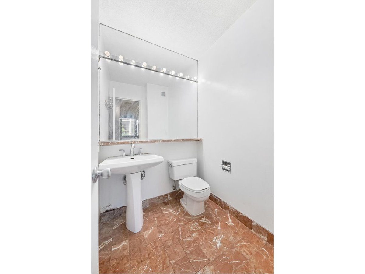 Photo for Astor Terrace - 245 East 93rd Street Condominium in Upper East Side, Manhattan