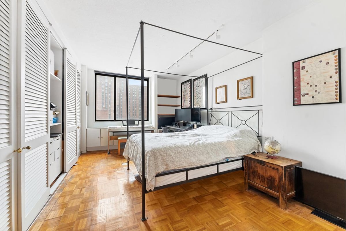 Photo for Astor Terrace - 245 East 93rd Street Condominium in Upper East Side, Manhattan