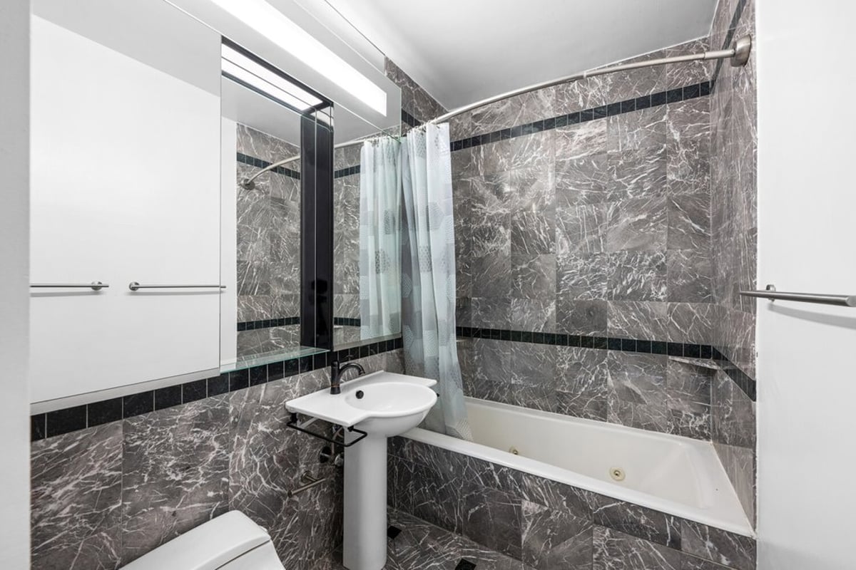 Photo for The Mondrian - 250 East 54th Street Condominium in Midtown East, Manhattan