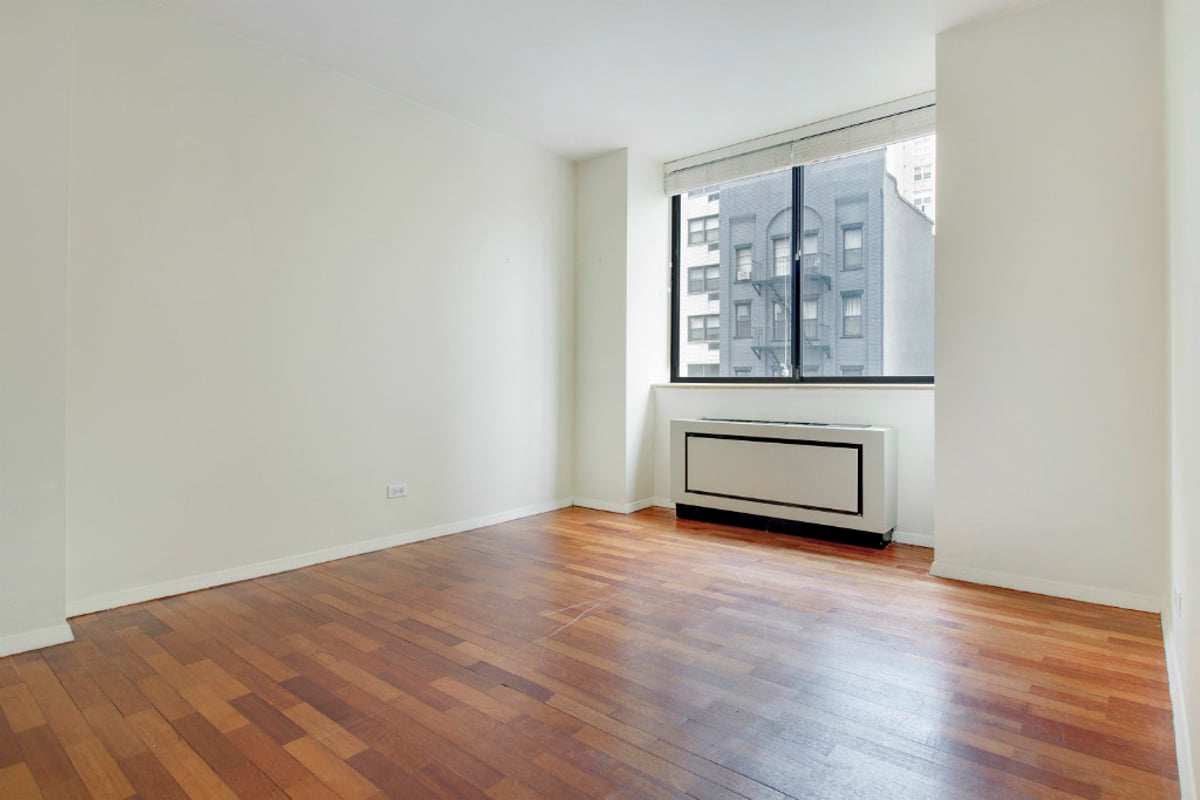 Photo for The Saratoga - 330 East 75th Street Condominium in Upper East Side, Manhattan