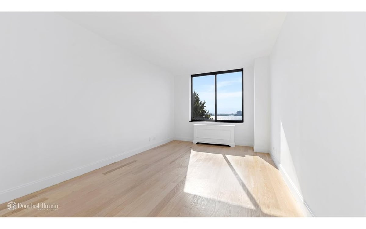 Photo for Liberty Terrace - 380 Rector Place Condominium in Battery Park City, Manhattan