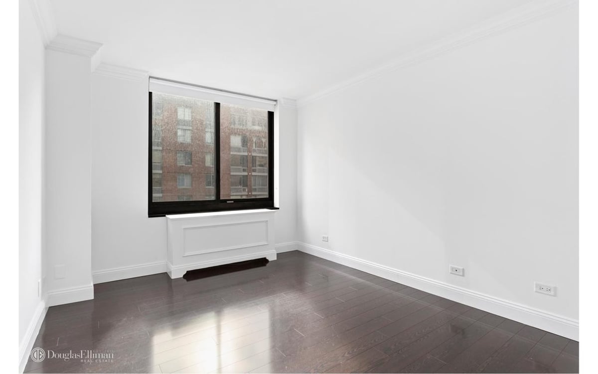 Photo for Liberty Court - 200 Rector Place Condominium in Battery Park City, Manhattan