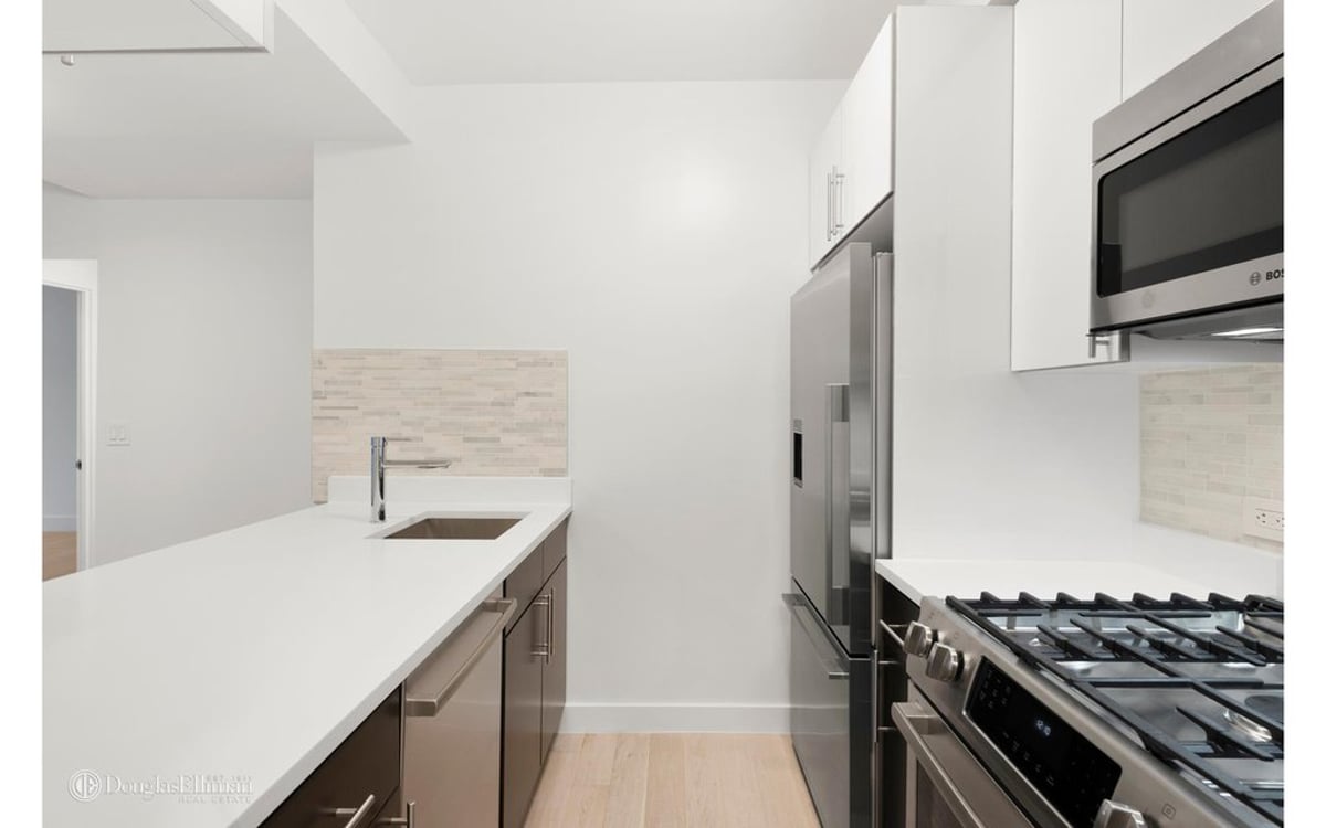 Photo for Liberty Court - 200 Rector Place Condominium in Battery Park City, Manhattan