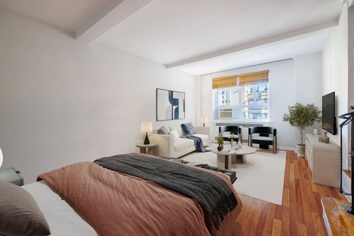Photo for Kensington House - 200 West 20th Street Condominium in Chelsea, Manhattan