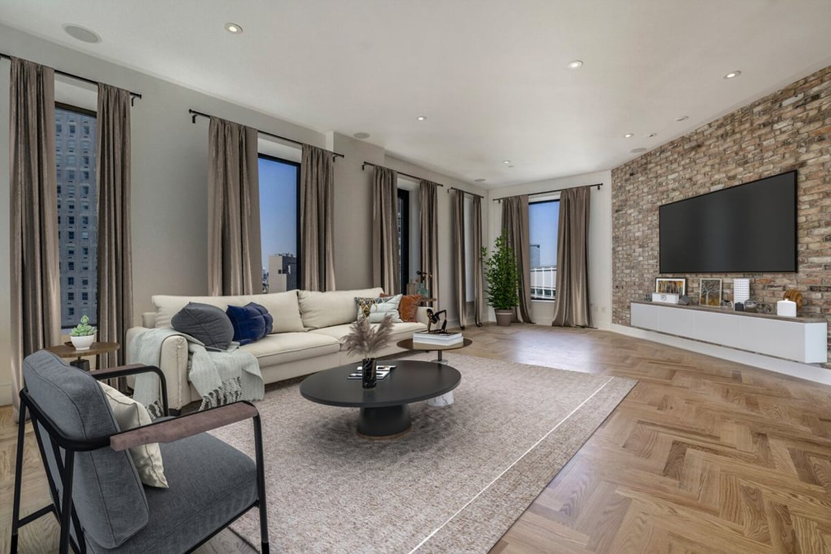 Photo for 75 Wall Street - 75 Wall Street Condominium in Financial District, Manhattan