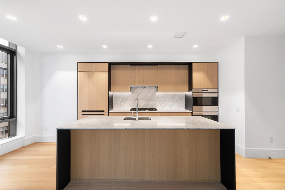 Photo for The Modern at Gramercy Square - 215 East 19th Street Condominium in Gramercy Park, Manhattan