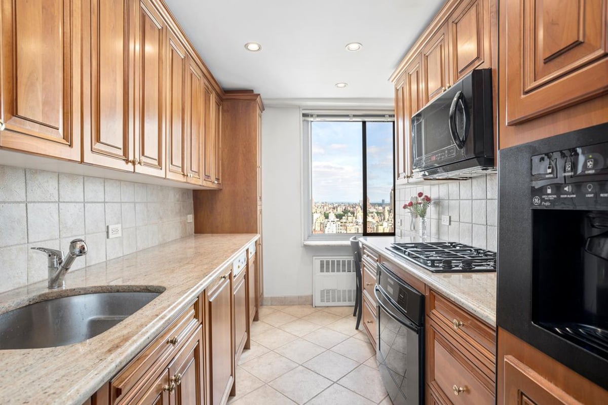 Photo for 300 East 74th Street - 300 East 74th Street Cooperative in Upper East Side, Manhattan