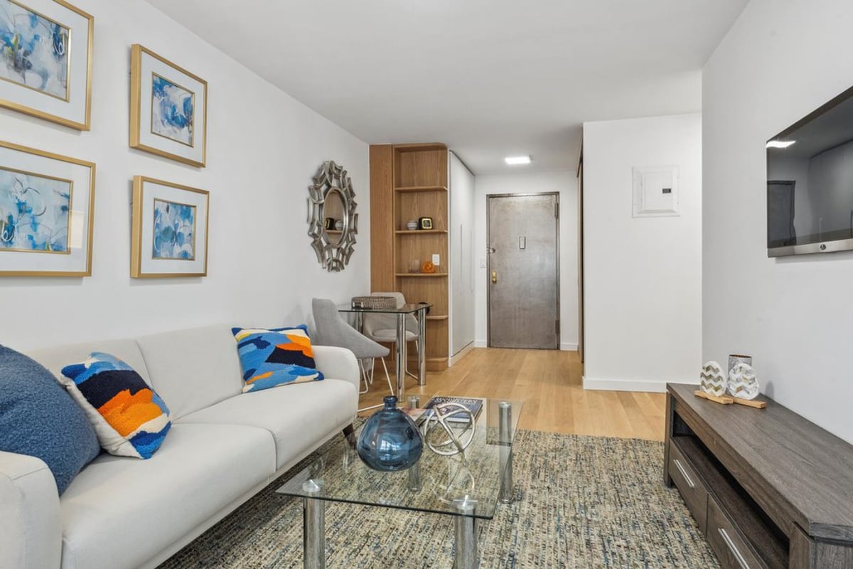 Photo for 340 East 80th Street - 340 East 80th Street Cooperative in Upper East Side, Manhattan