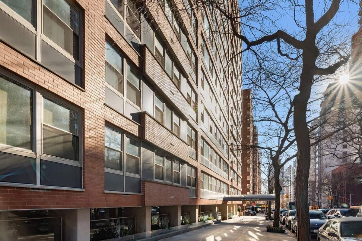 Photo for 75 East End Avenue - 75 East End Avenue Cooperative in Upper East Side, Manhattan
