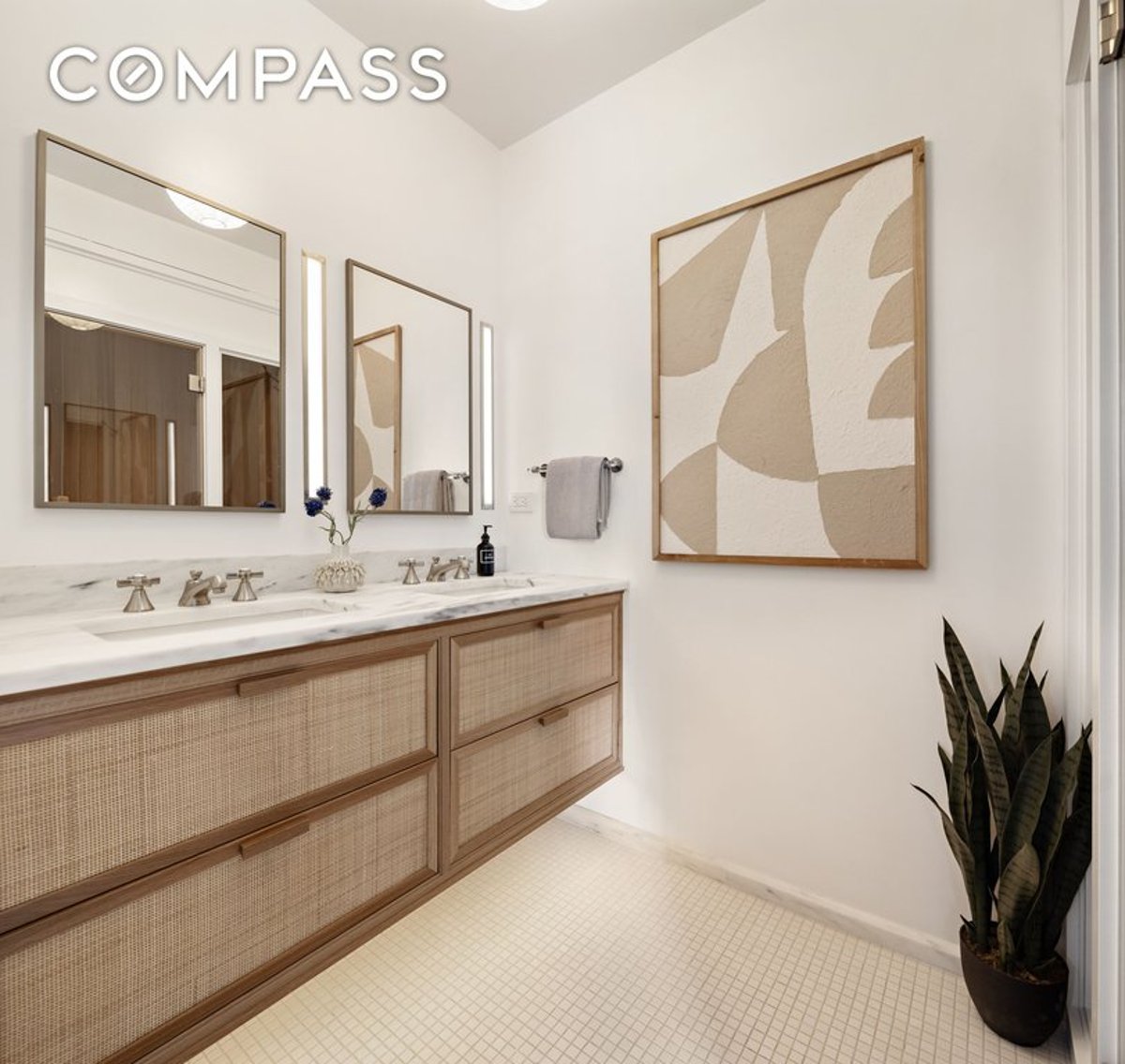 Photo for London Terrace Towers - 470 West 23rd Street Condominium in Chelsea, Manhattan