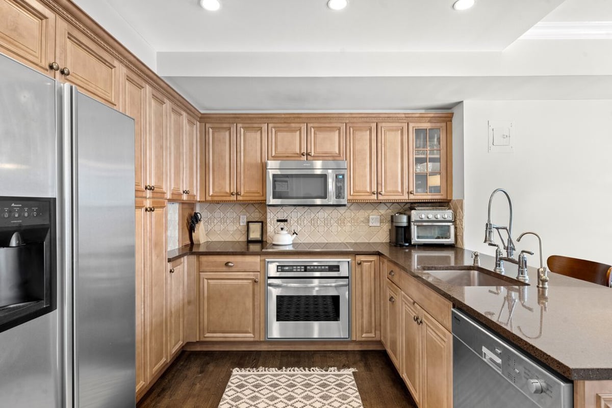 Photo for Prospect Tower - 45 Tudor City Place Cooperative in Turtle Bay, Manhattan