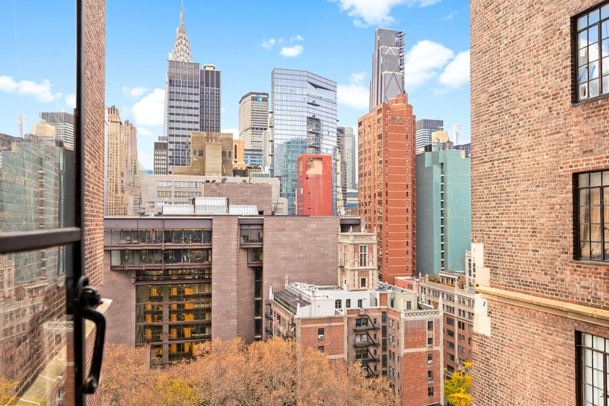 Photo for Prospect Tower - 45 Tudor City Place Cooperative in Turtle Bay, Manhattan