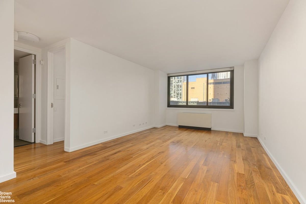 Photo for 515 East 72 - 515 East 72nd Street Condominium in Upper East Side, Manhattan