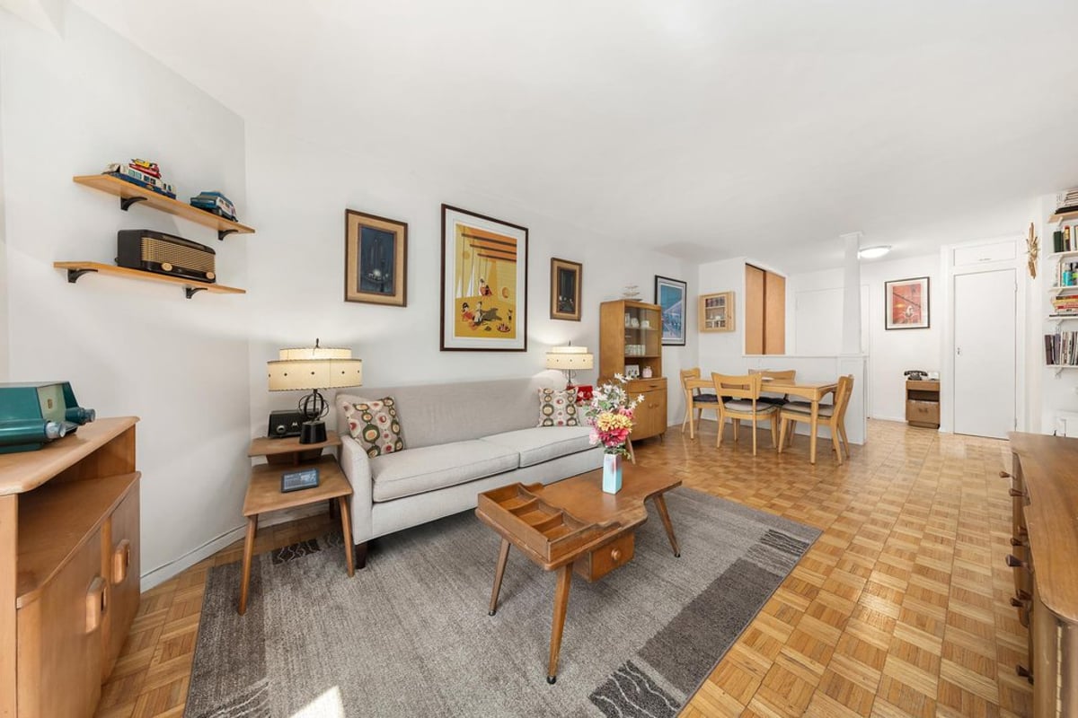 Photo for Gramercy Arms - 145 East 15th Street Cooperative in Gramercy Park, Manhattan