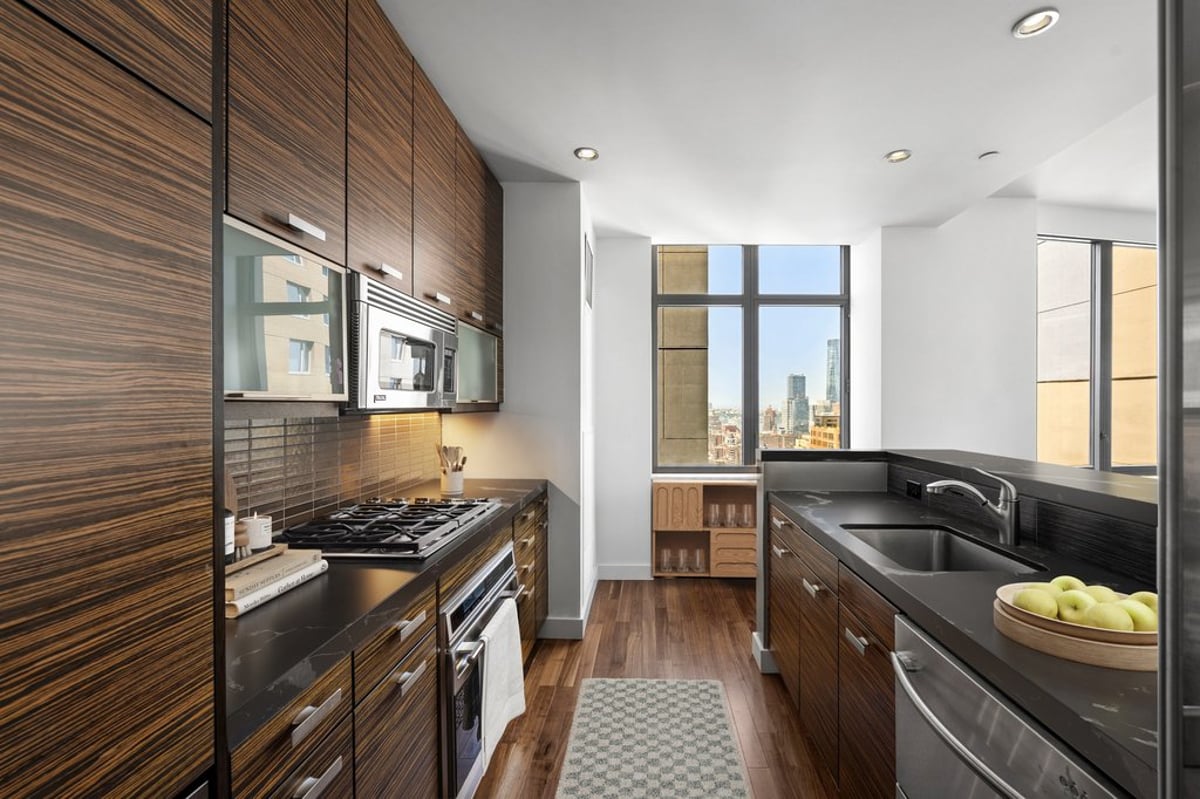 Photo for Chelsea Stratus - 101 West 24th Street Condominium in Chelsea, Manhattan