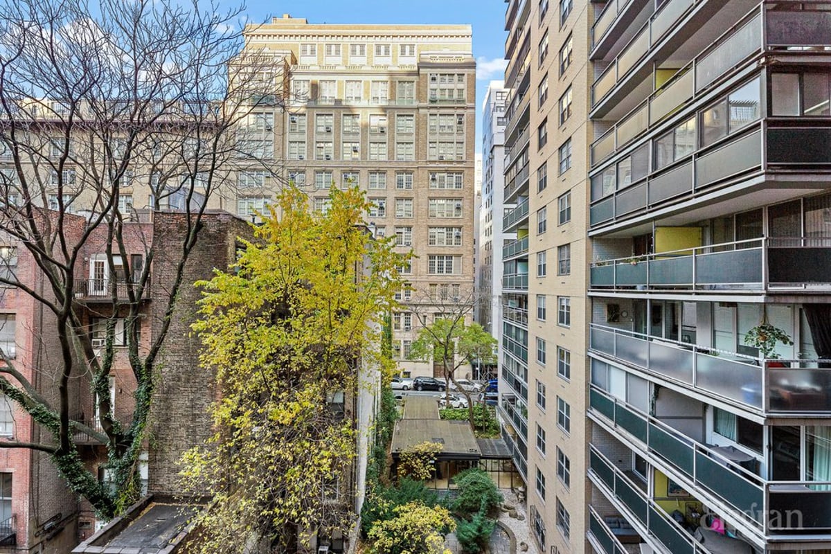 Photo for Gramercy Arms - 145 East 15th Street Cooperative in Gramercy Park, Manhattan