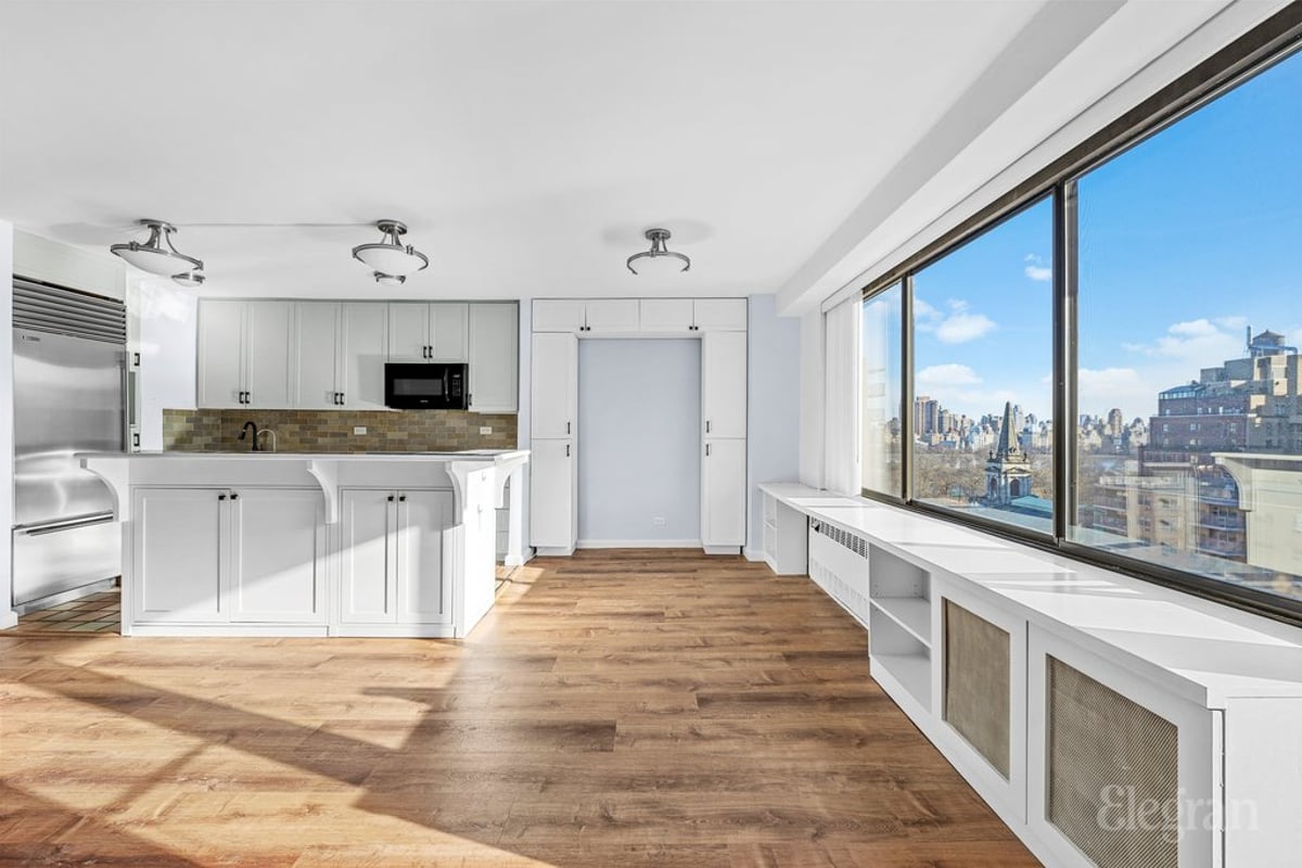 Photo for The Olmsted - 382 Central Park West Condominium in Upper West Side, Manhattan