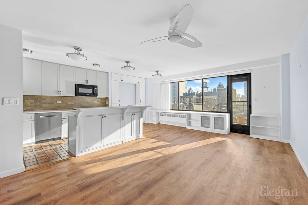 Photo for The Olmsted - 382 Central Park West Condominium in Upper West Side, Manhattan
