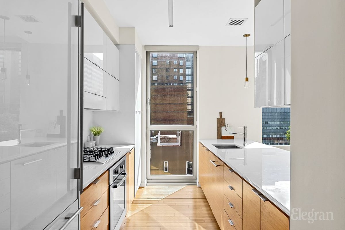 Photo for 303 East 33rd Street - 303 East 33rd Street Condominium in Murray Hill, Manhattan