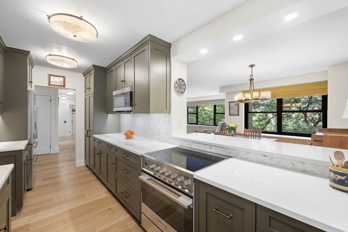 Photo for The Carlton Park - 1065 Park Avenue Cooperative in Upper East Side, Manhattan