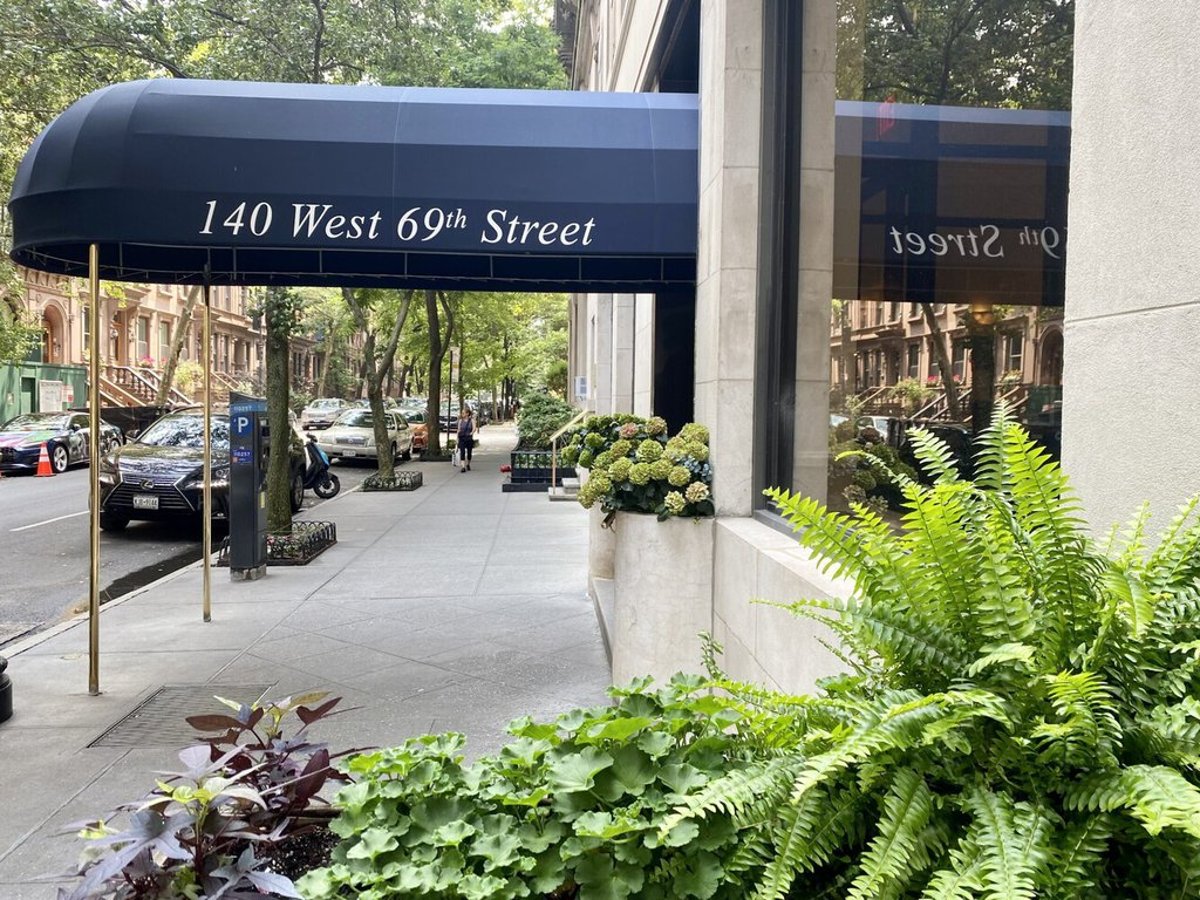 Photo for Lincoln Spencer Apartments - 140 West 69th Street Cooperative in Upper West Side, Manhattan