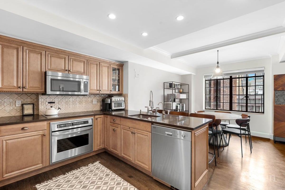 Photo for Prospect Tower - 45 Tudor City Place Cooperative in Turtle Bay, Manhattan