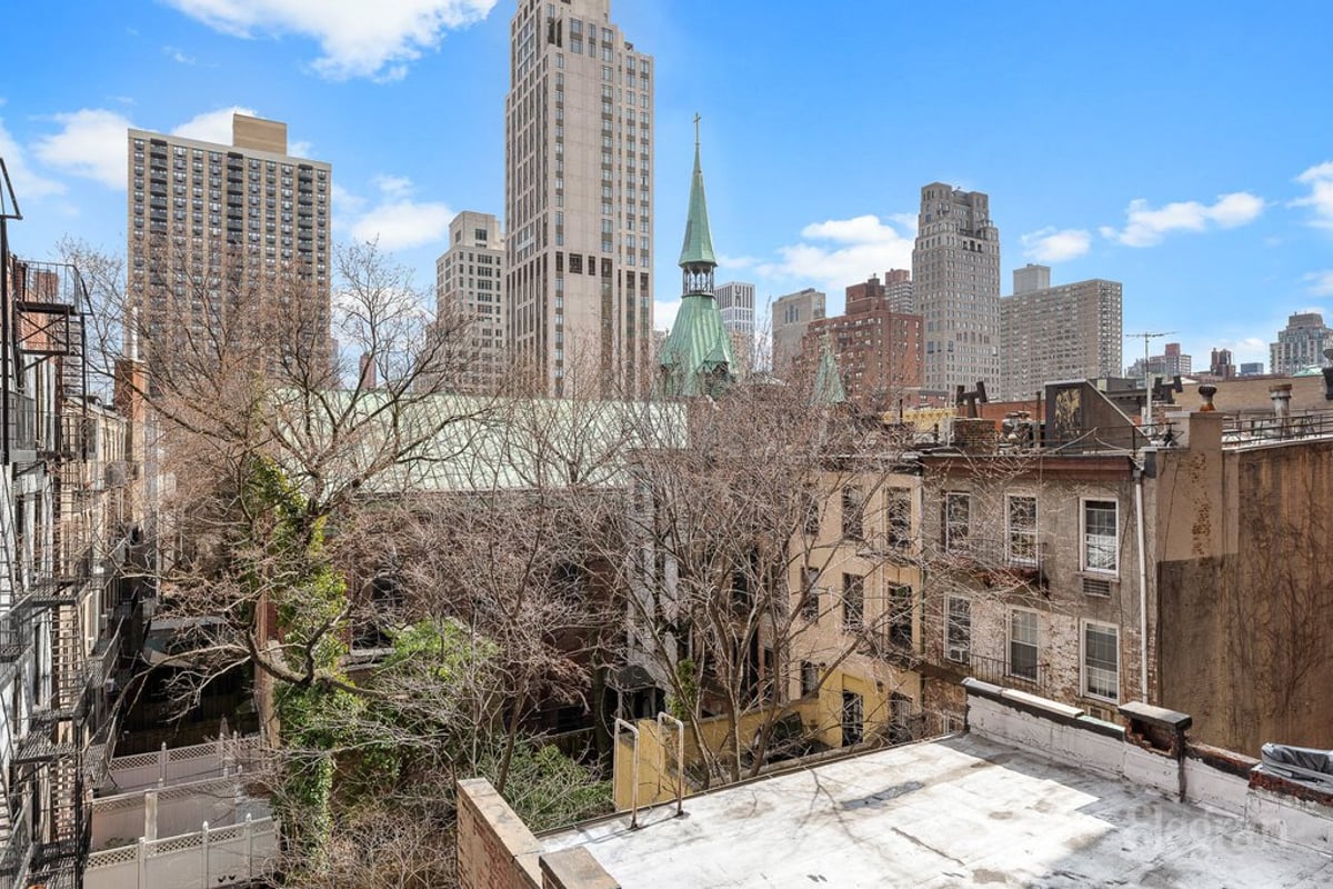 Photo for 200 East 84th Street - 200 East 84th Street Cooperative in Upper East Side, Manhattan