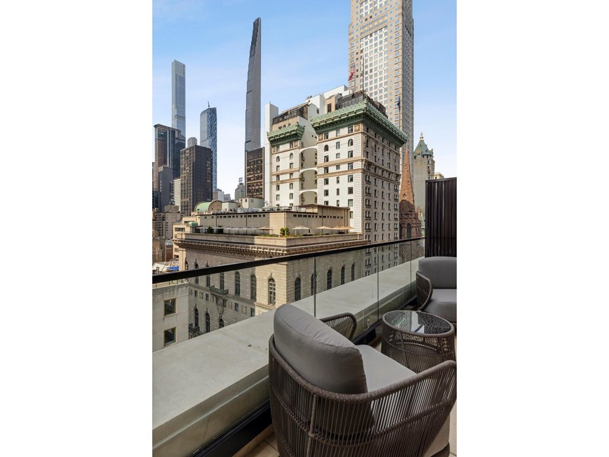 Photo for Mandarin Oriental Residences - 685 Fifth Avenue Condominium in Midtown, Manhattan