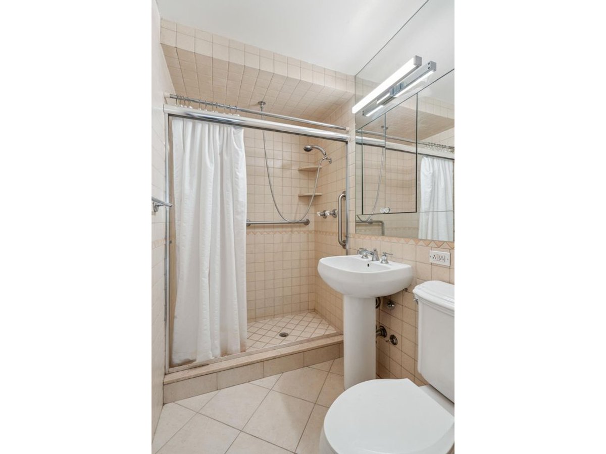 Photo for The Gemstone - 235 West End Avenue Condominium in Upper West Side, Manhattan