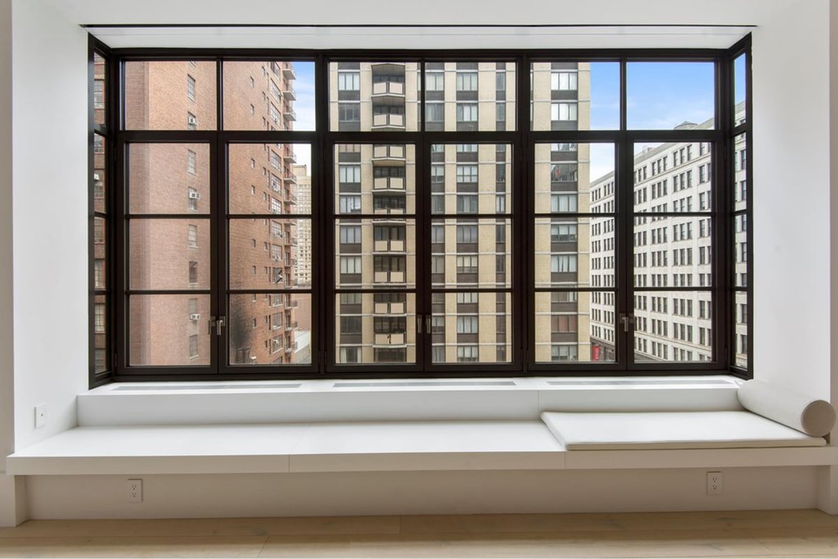 Photo for Huys - 404 Park Avenue South Condominium in NoMad, Manhattan