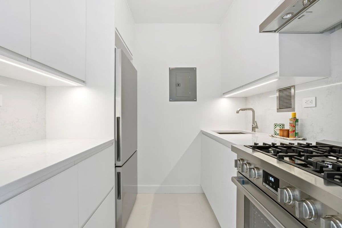 Photo for 45 West 67th Street - 45 West 67th Street Condominium in Upper West Side, Manhattan