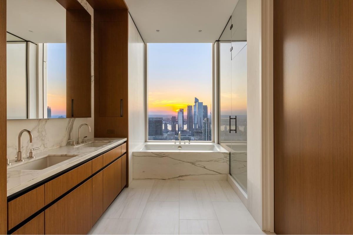 Photo for Madison House - 15 East 30th Street Condominium in Midtown South, Manhattan