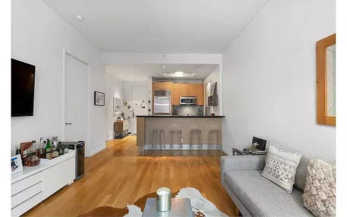 Photo for 325 Fifth Avenue - 325 Fifth Avenue Condominium in Murray Hill, Manhattan