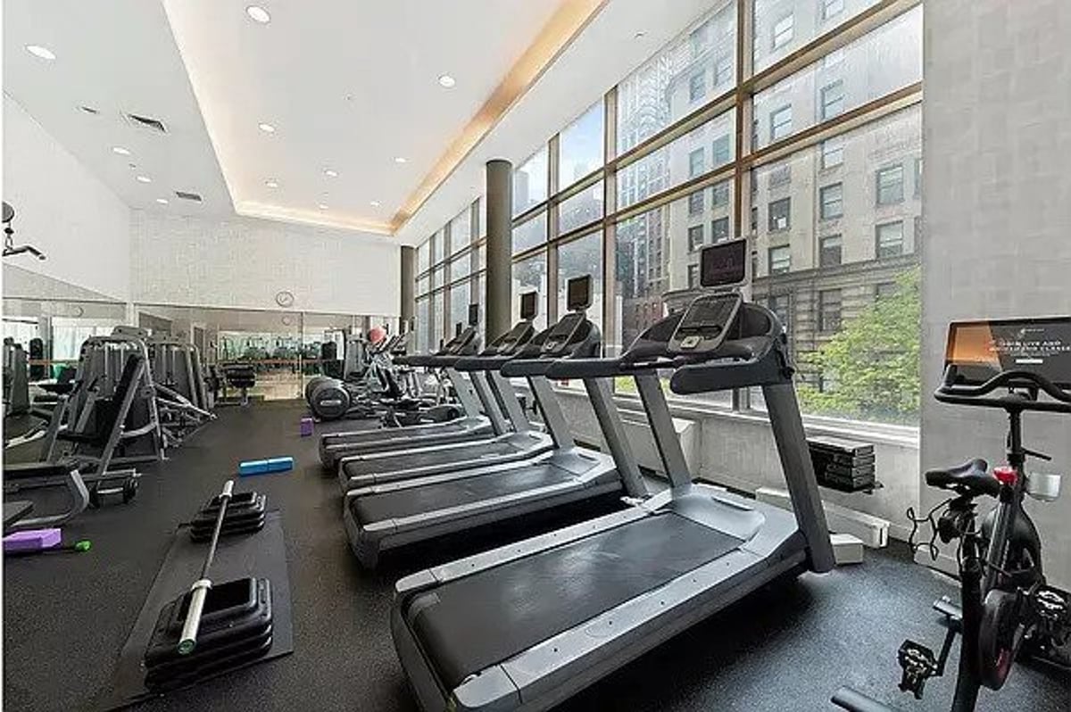 Photo for 325 Fifth Avenue - 325 Fifth Avenue Condominium in Murray Hill, Manhattan