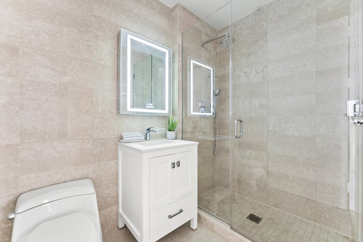 Photo for 75 Wall Street - 75 Wall Street Condominium in Financial District, Manhattan