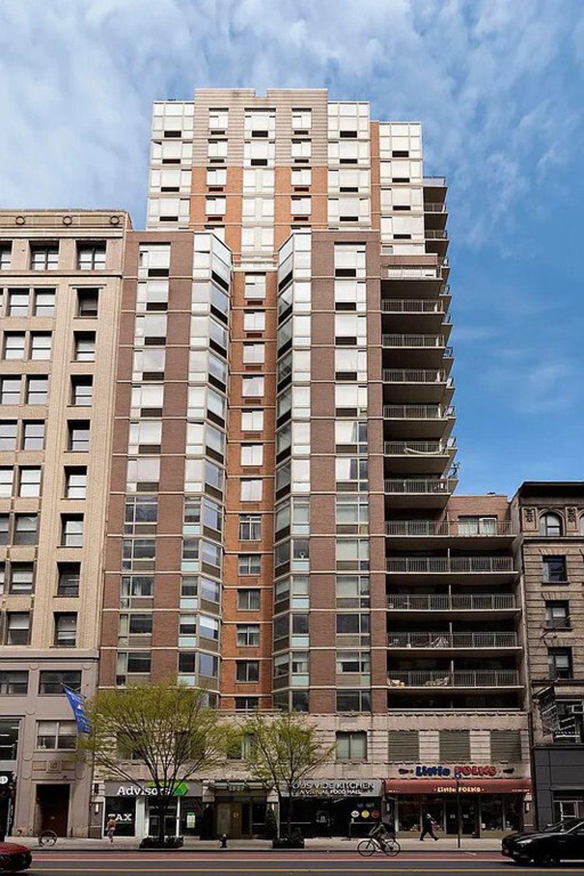 Photo for Crossing 23rd - 121 East 23rd Street Condominium in Gramercy Park, Manhattan