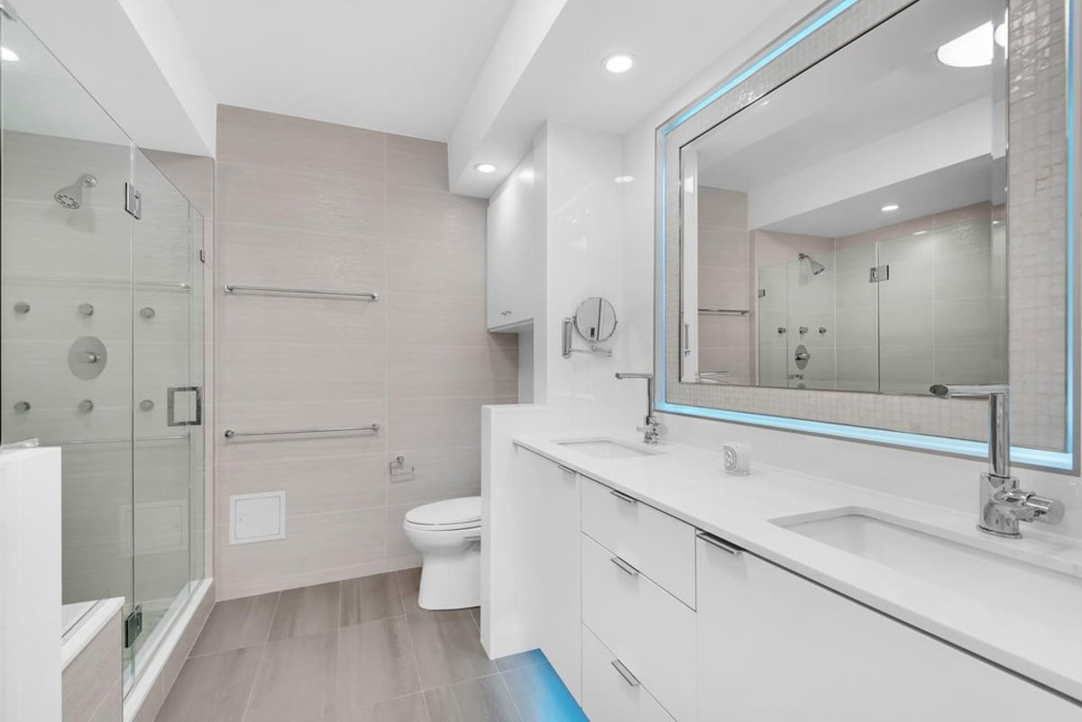 Photo for The Seville - 300 East 77th Street Condominium in Upper East Side, Manhattan