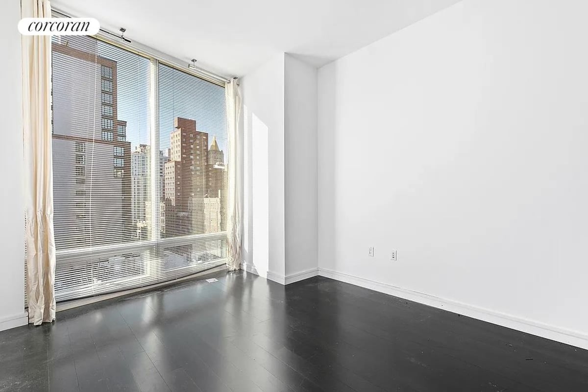 Photo for Tempo - 300 East 23rd Street Condominium in Gramercy Park, Manhattan