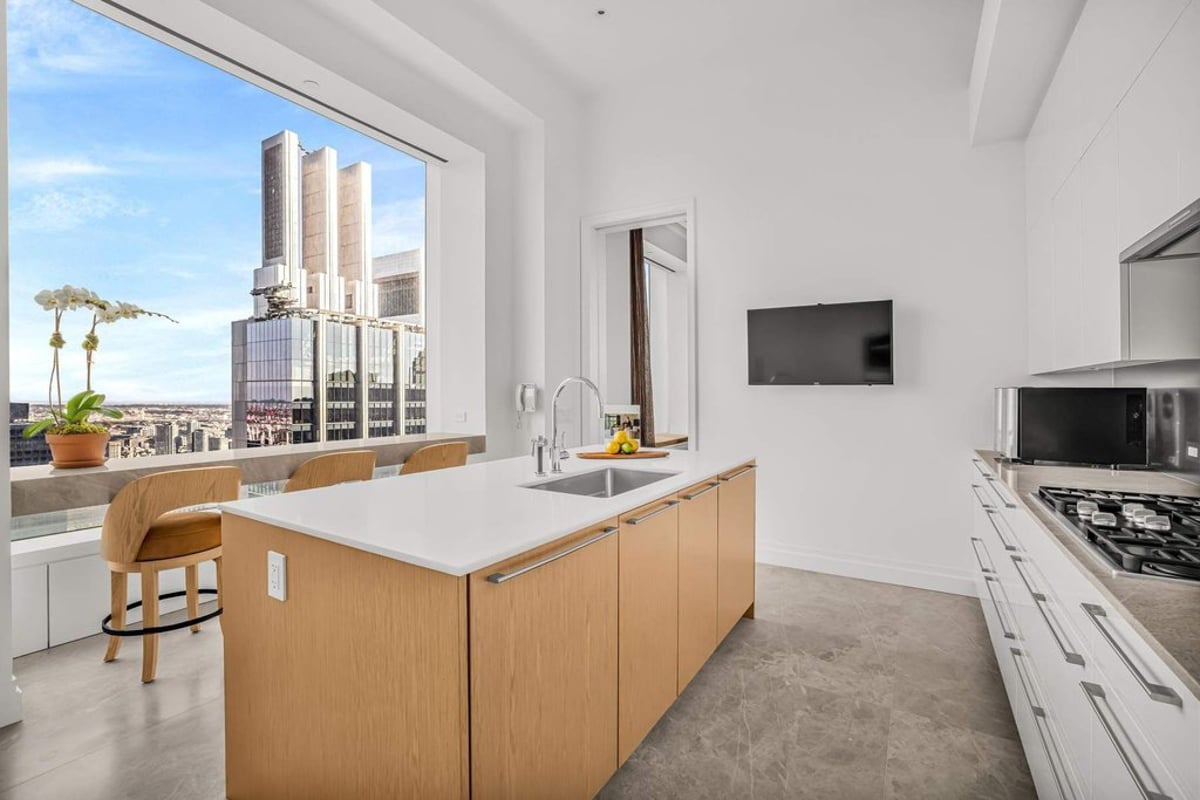 Photo for 432 Park Avenue - 432 Park Avenue Condominium in Midtown East, Manhattan