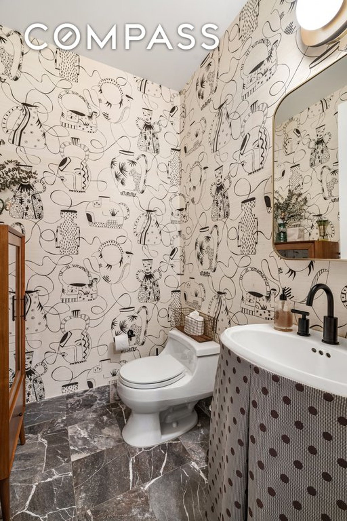 Photo for The Richmond Condominium - 201 East 80th Street Condominium in Yorkville, Manhattan