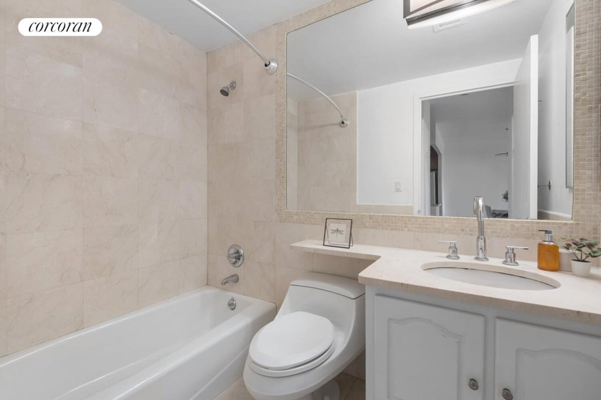 Photo for The Ventana - 150 East 85th Street Condominium in Upper East Side, Manhattan