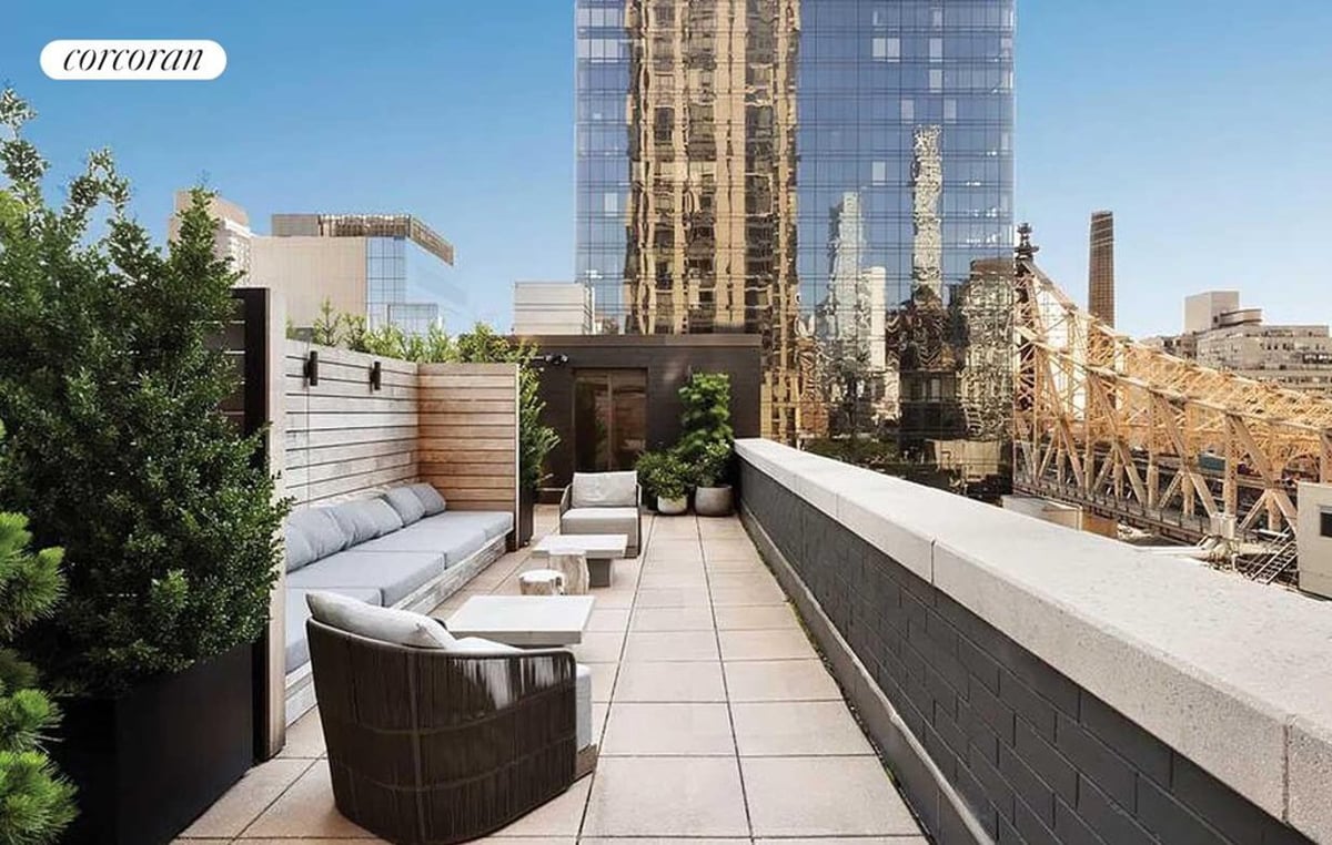 Photo for Bridge Tower Place - 401 East 60th Street Condominium in Upper East Side, Manhattan