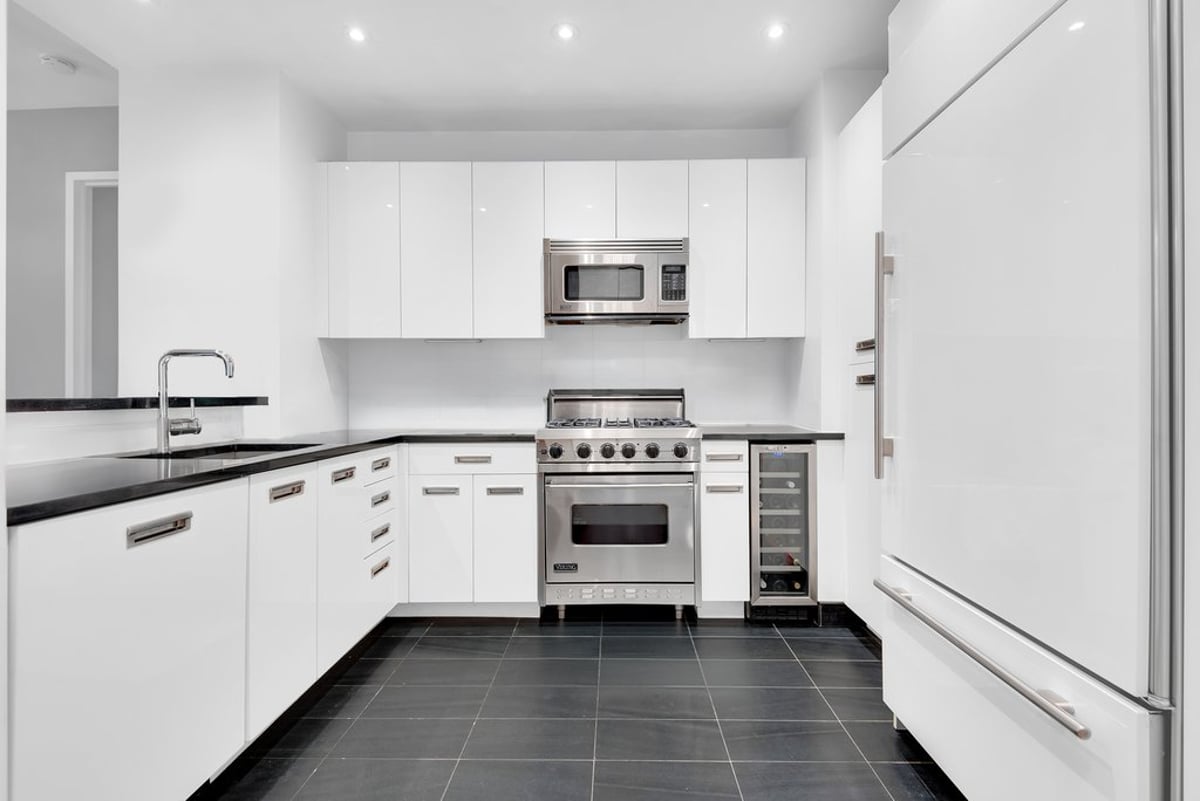 Photo for The View at East Coast - 46-30 Center Boulevard Condominium in Long Island City, Queens