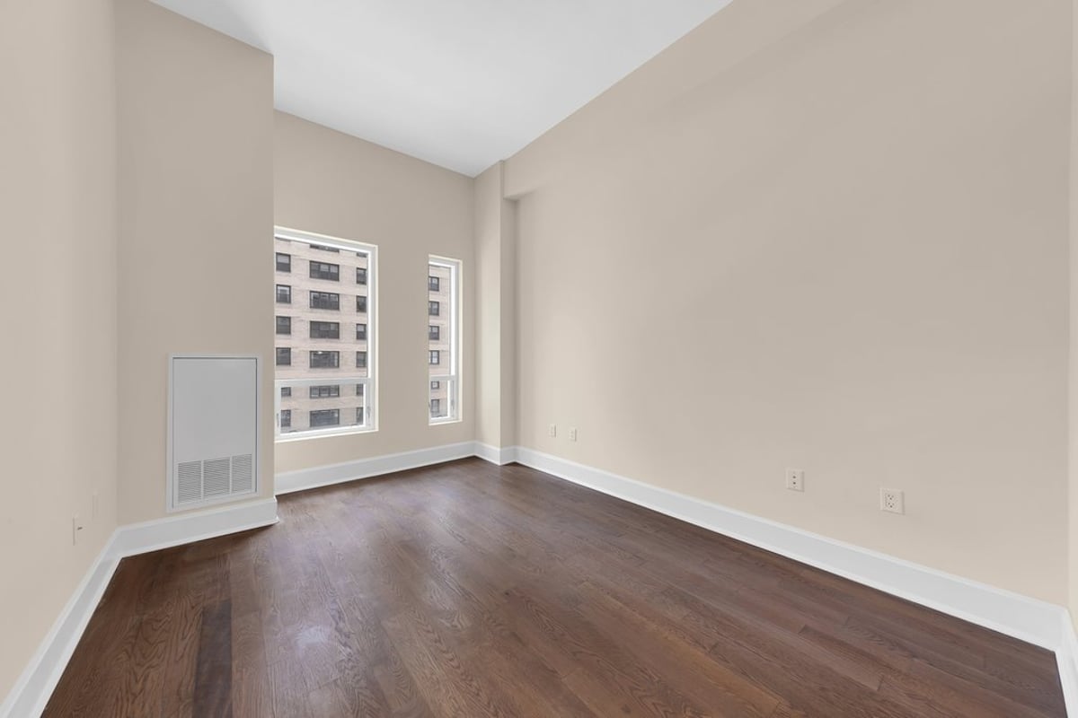 Photo for The Alexander - 250 East 49th Street Condominium in Midtown East, Manhattan