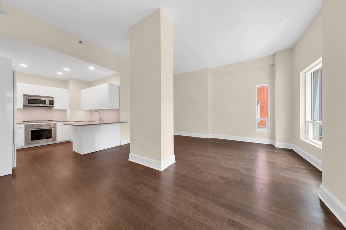 Photo for The Alexander - 250 East 49th Street Condominium in Midtown East, Manhattan