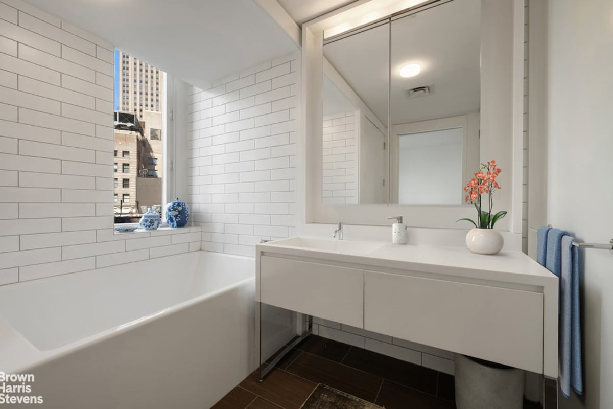 Photo for William Beaver House - 15 William Street Condominium in Financial District, Manhattan