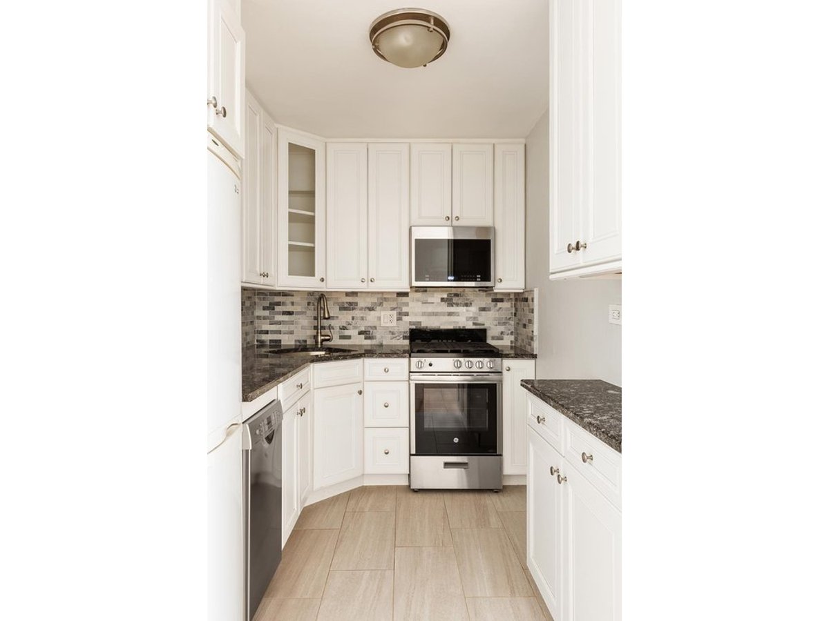 Photo for The Robert Livingston - 85 Livingston Street Cooperative in Downtown Brooklyn, Brooklyn