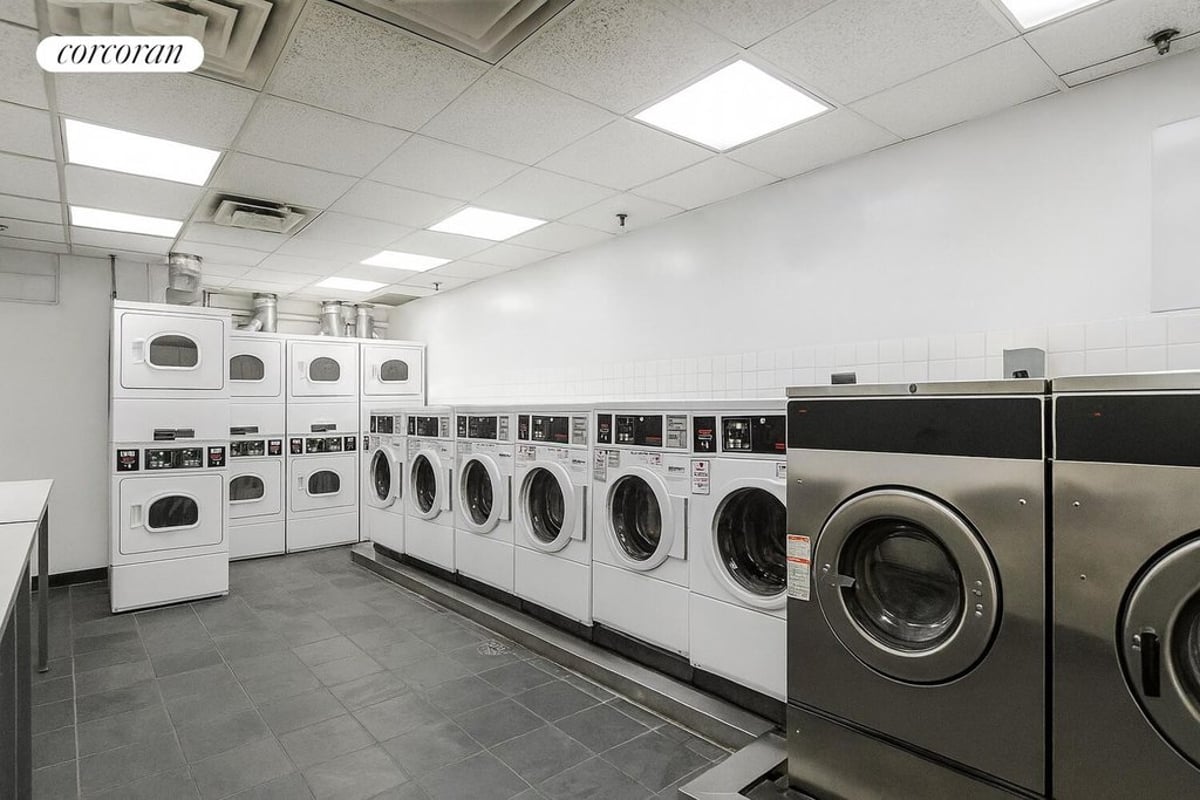 Photo for The Highpoint - 250 East 40th Street Condominium in Midtown East, Manhattan