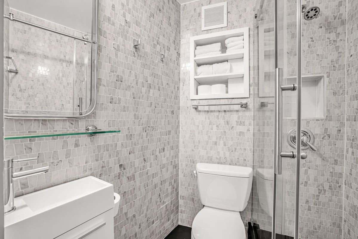 Photo for The Corinthian - 330 East 38th Street Condominium in Murray Hill, Manhattan